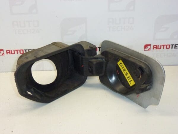 Poklopac rezervoara Peugeot 407 1517A7 151877 EZRC - Slika 2