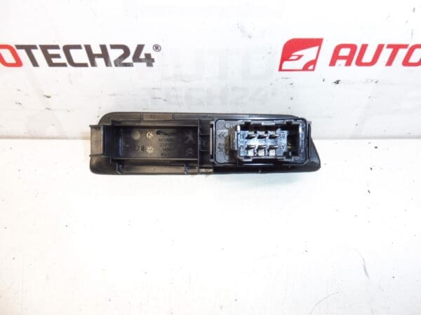 Upravljač desnog prozora za Citroen C-Elysée i Peugeot 301 9674558977 - Slika 2