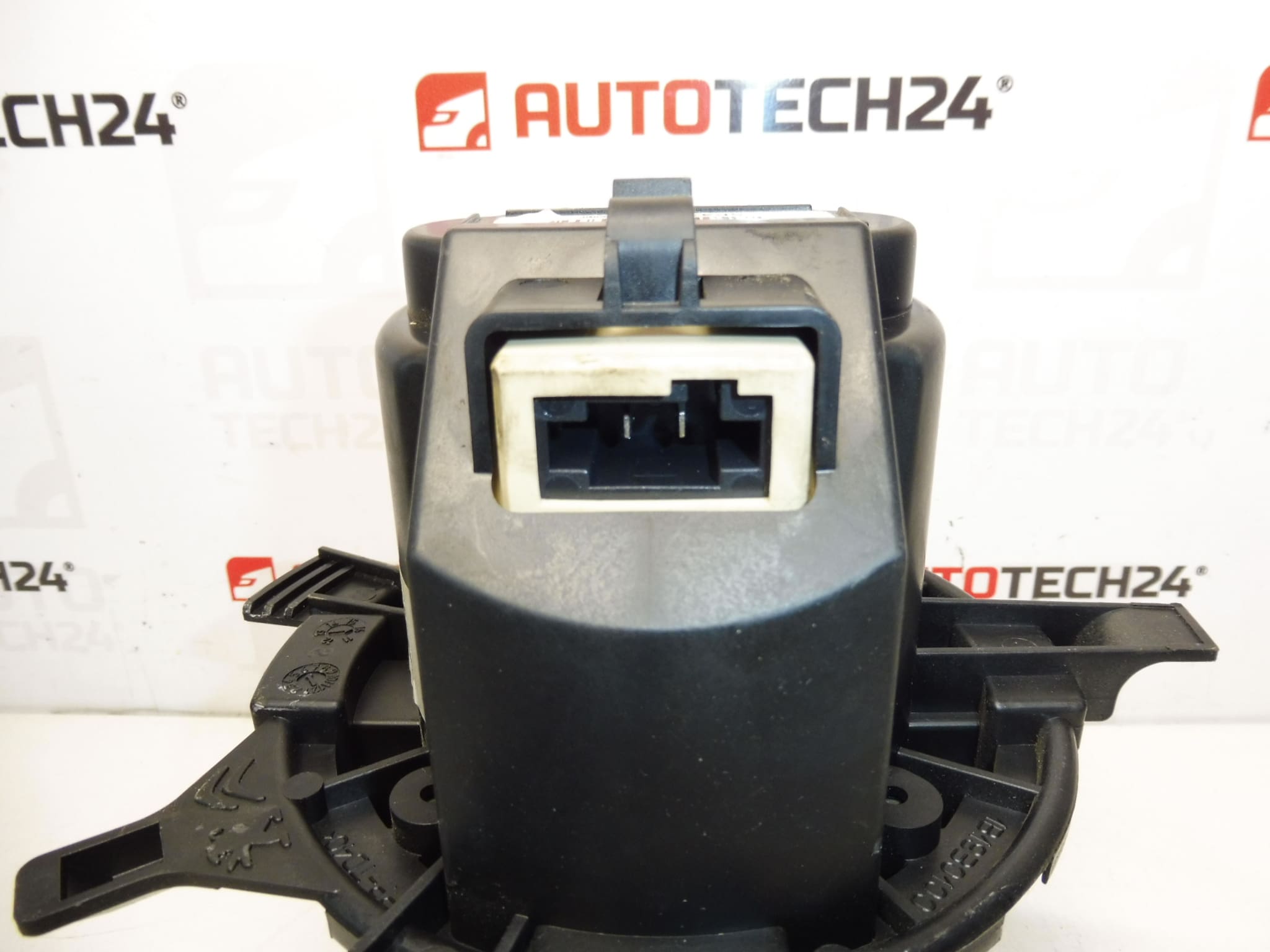 Denso Citroën C-Elysée Peugeot 301 1609170880