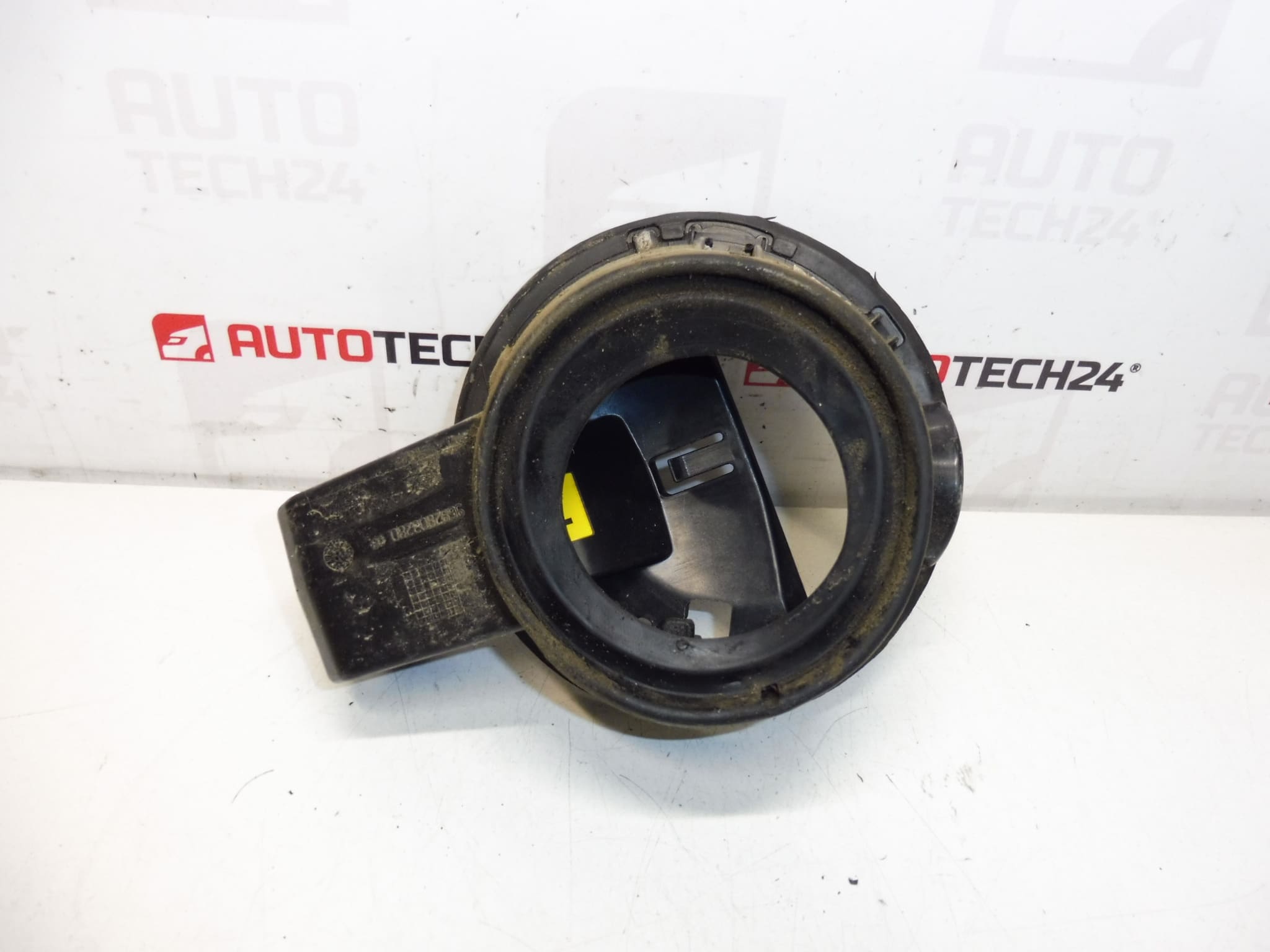 Grlo spremnika za gorivo Peugeot 3008 9682803280 1517E2 - Slika 2