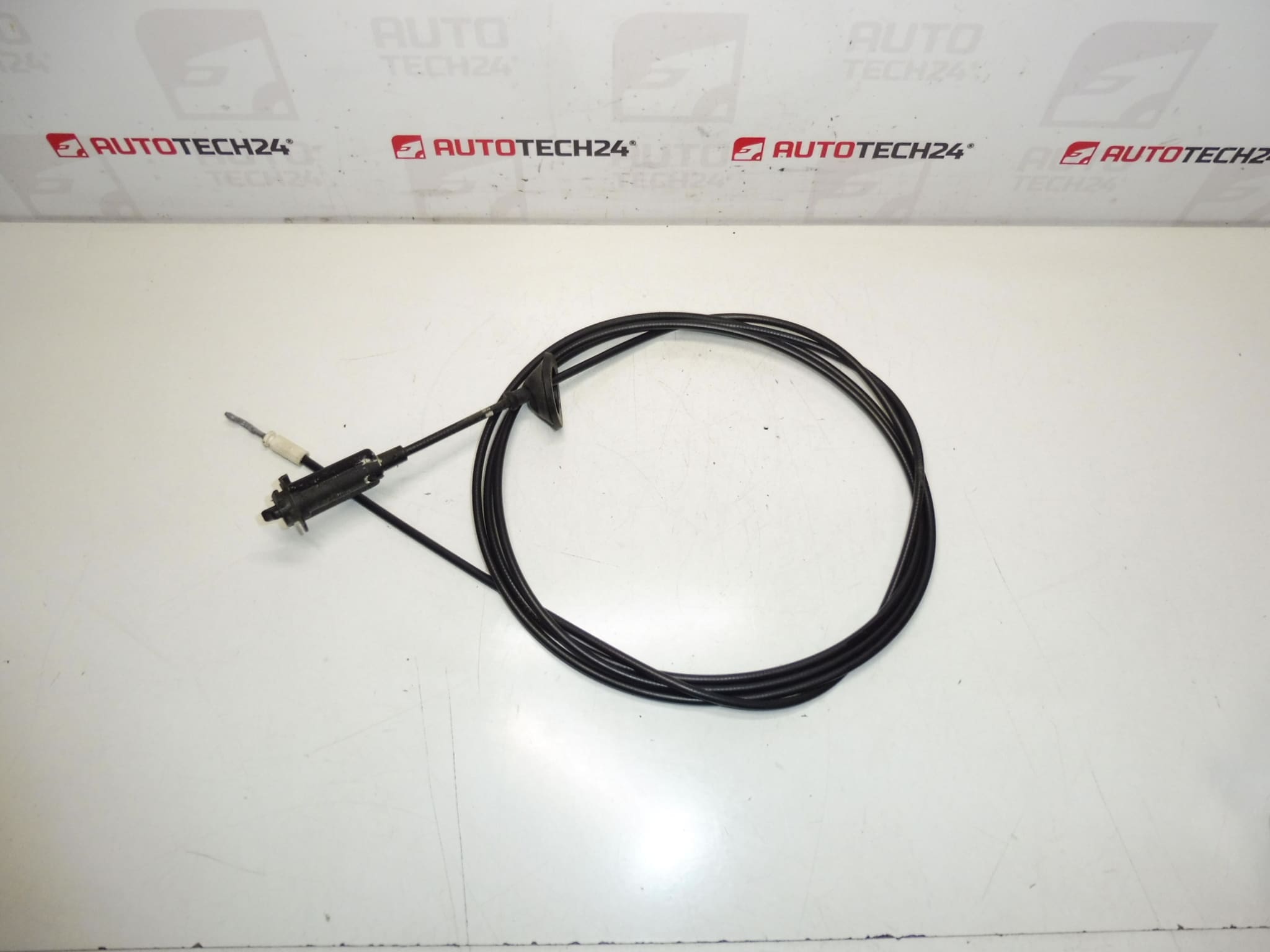 Kabel za otvaranje rezervoara Citroën C-Elysée Peugeot 301 9676731680