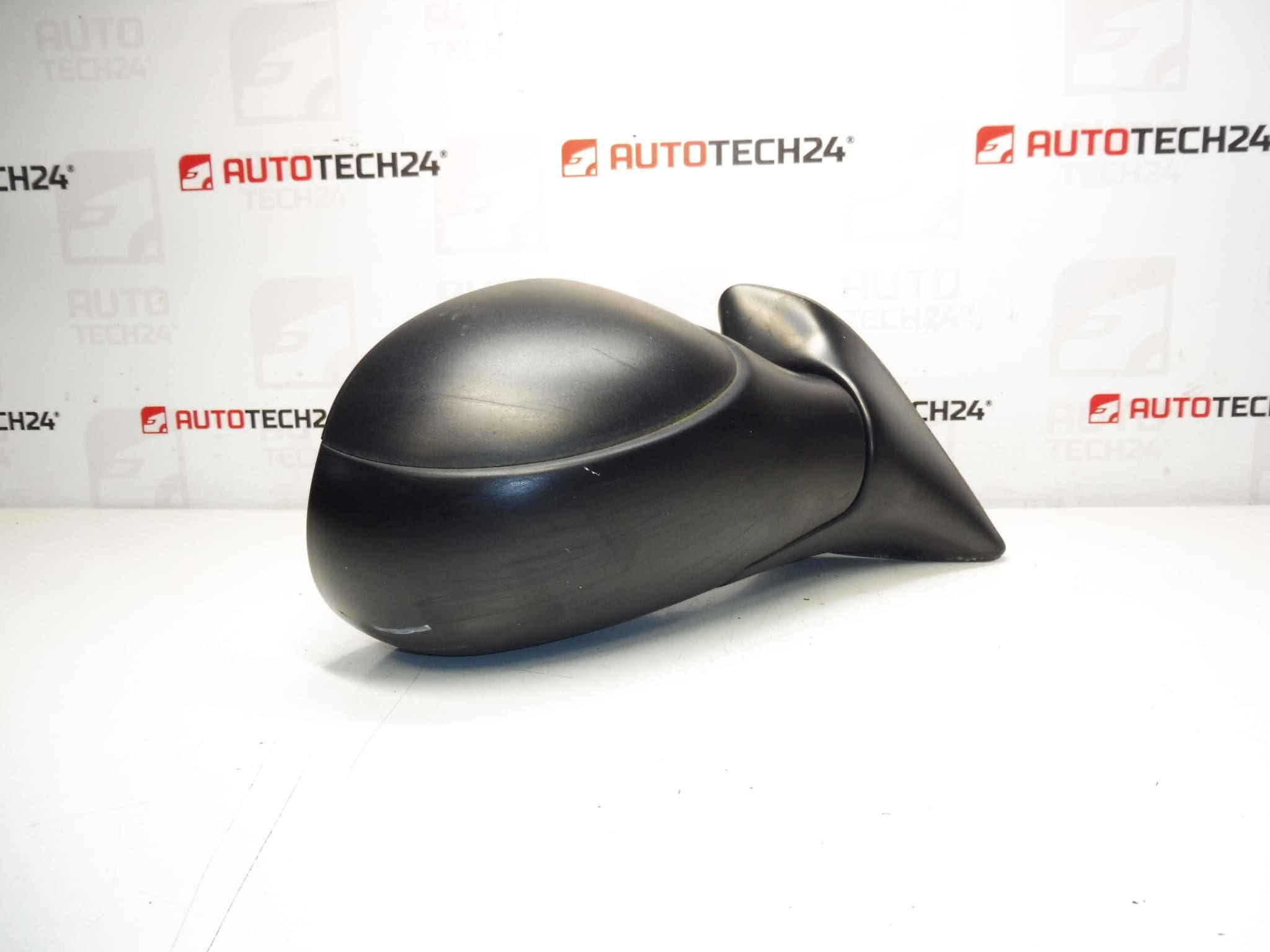 Ogledalo desno Citroën Xsara Picasso 8149NJ