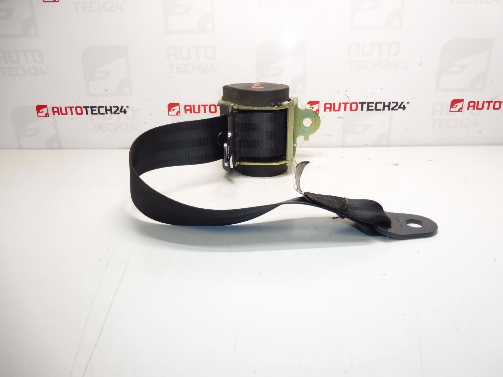 Stražnji remen Peugeot 307 Citroen C4 Hatchback 96567808XX 8974JK